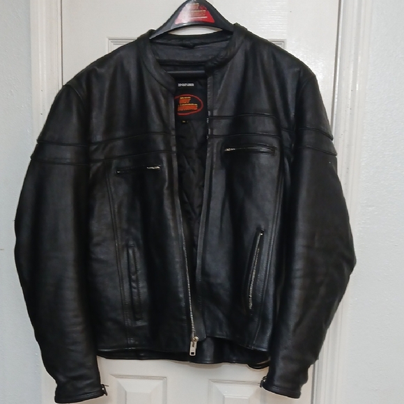Hot Leathers Black Leather Jacket With Manu Pockets - Picture 5 of 13